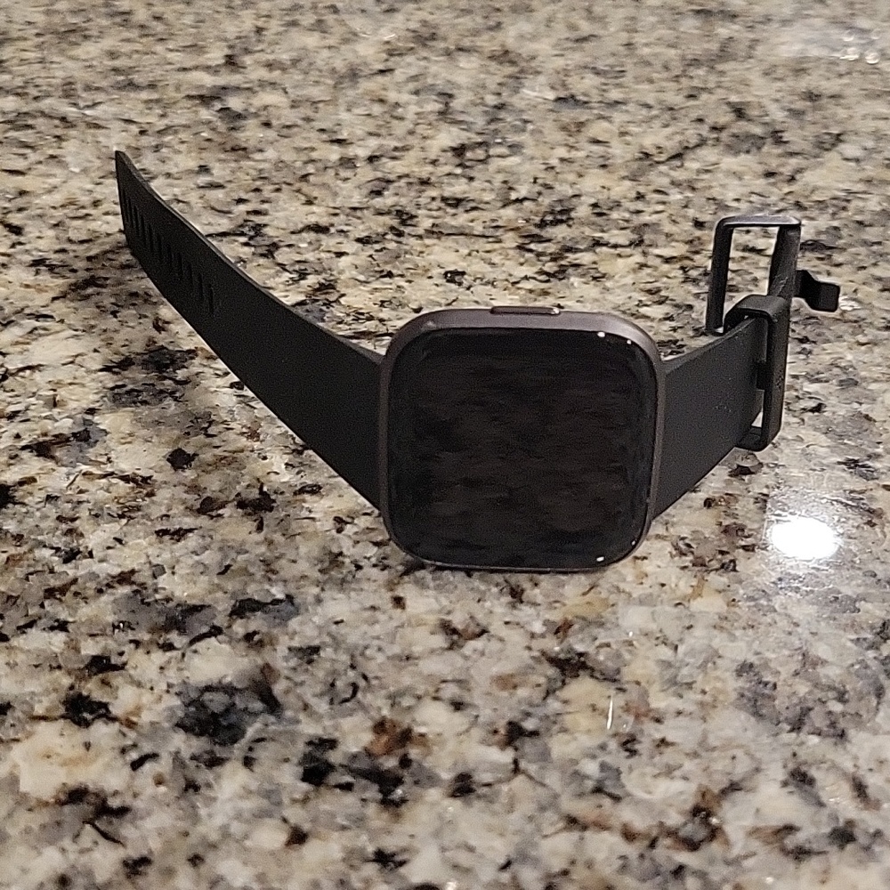 Black Versa Fitbit 2